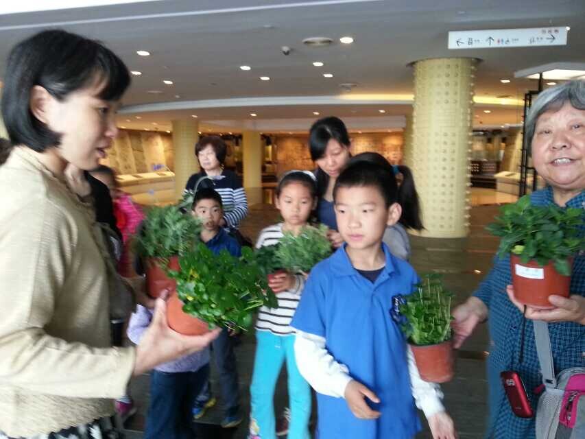 博物馆藏品架起沟通的桥梁 ――上海中医药博物馆2014年国际博物馆日主题活动顺利展开